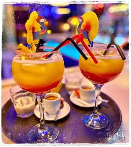 cafe-central-3.jpg